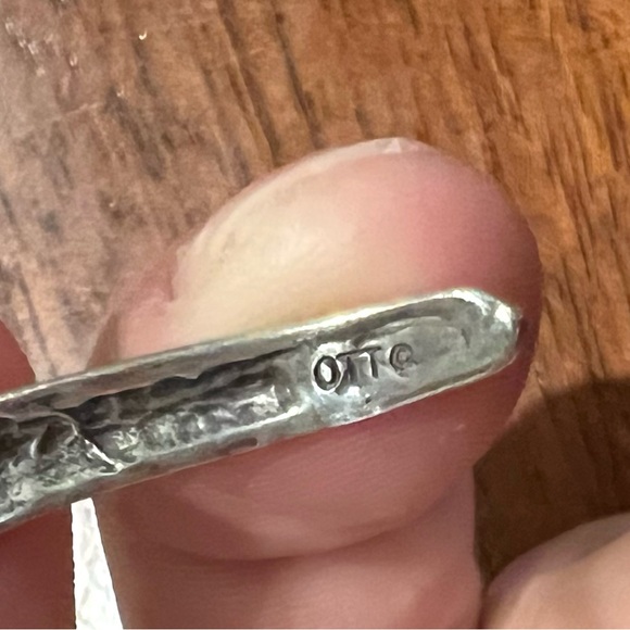 Native American Ted Ott Vintage Sterling Silver Opal Dolphin Cuff - Picture 9 of 12